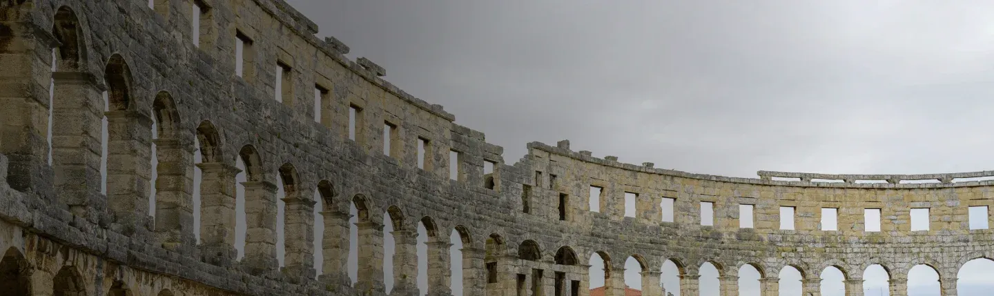 Business Class Flights to Pula