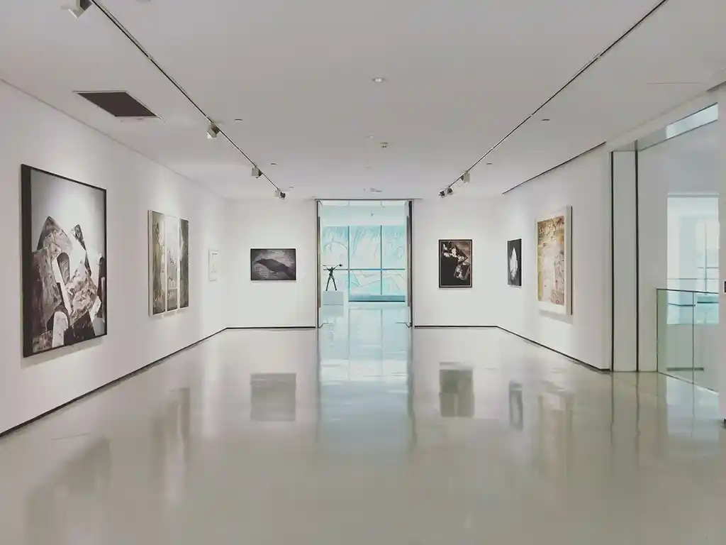 south_kensington_museums_london